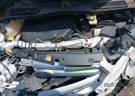 2017 Ford Escape Titanium z USA, uszkodzony, nr VIN 1FMCU0J98HUB56334